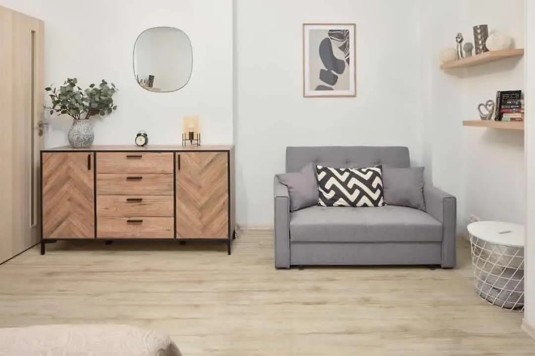 Kontakte von New Apartment Dlouha